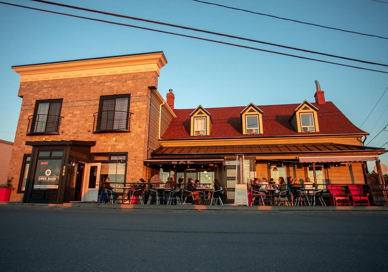 Le Littoral Bistro Gourmand Et Auberge Sainte Anne-des-Chênes Exterior foto